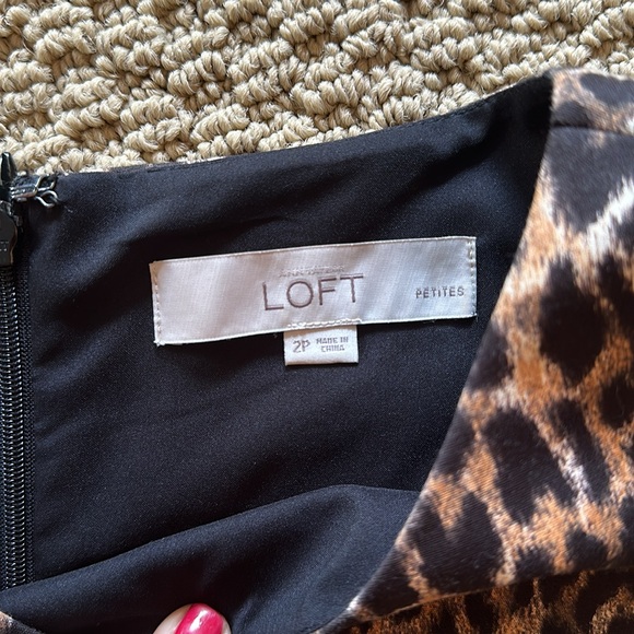 Loft Petite dress size 2P sleeveless leopard print - Picture 3 of 14